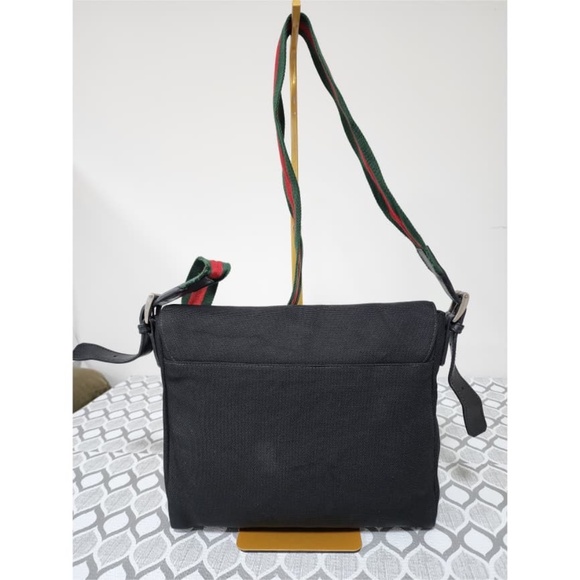 Authentic Gucci Black Techno Canvas Web Flap Messenger Bag - Picture 4 of 16